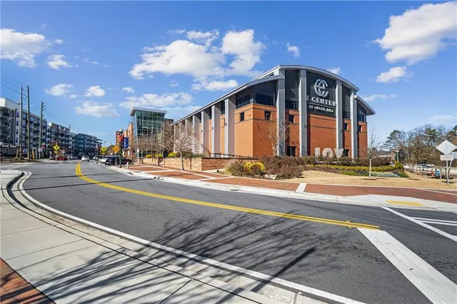 $2,800 | 1230 Ainsworth Alley, Sugar Hill, GA 30518