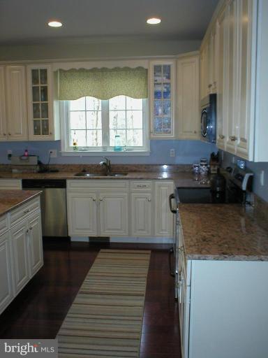 4433 East Joppa Road Nottingham, MD 21236 - Photo 13 of 30 Kitchen/Dining Room