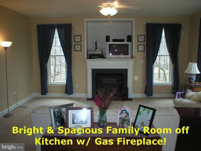4433 East Joppa Road Nottingham, MD 21236 - Photo 7 of 30 Family Room