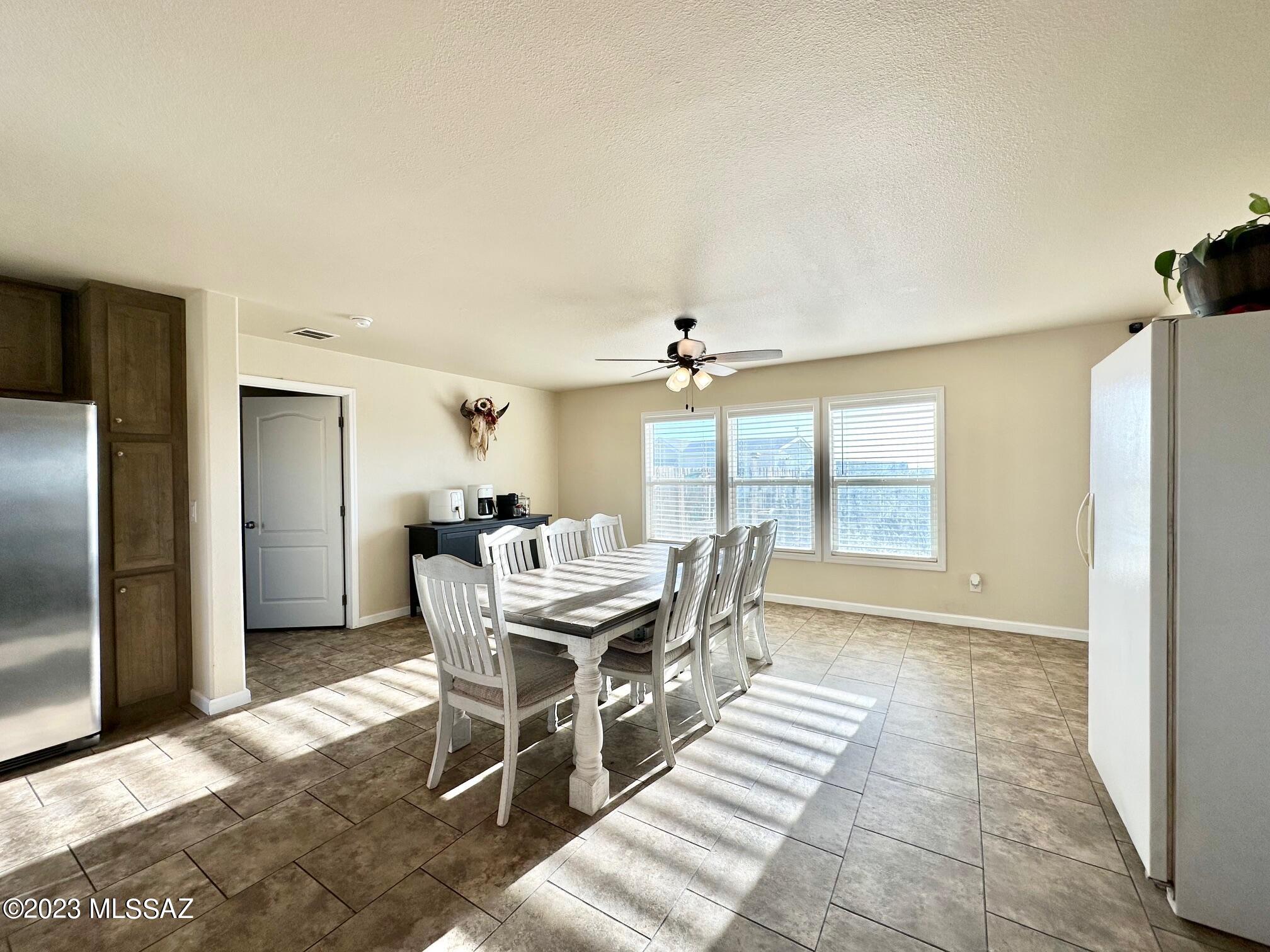 13295 South Hunting Dog Road Vail, AZ 85641 - Photo 15 of 39