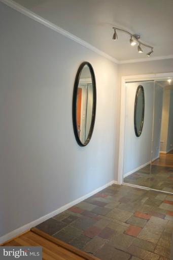 230 Chantrey Road Lutherville-Timonium, MD 21093 - Photo 11 of 30 Foyer
