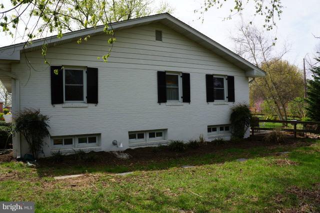 230 Chantrey Road Lutherville-Timonium, MD 21093 - Photo 14 of 30 Exterior (General) Side of House