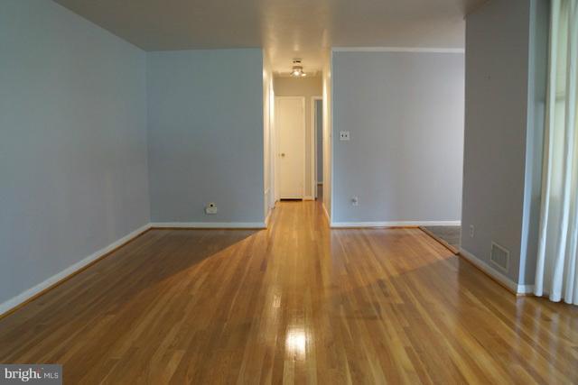 230 Chantrey Road Lutherville-Timonium, MD 21093 - Photo 21 of 30 Living Room