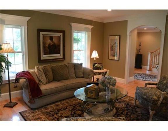 84 Harding Street Medfield, MA 02052 - Photo 13 of 30 Gallery Image 13