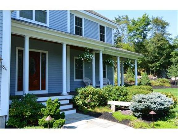 84 Harding Street Medfield, MA 02052 - Photo 4 of 30 Gallery Image 4