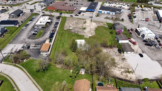 $775,000 | 645-655 East Main Street, Brownsburg, IN 46112