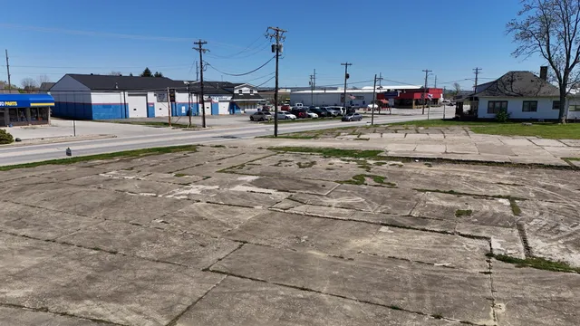 $775,000 | 645-655 East Main Street, Brownsburg, IN 46112