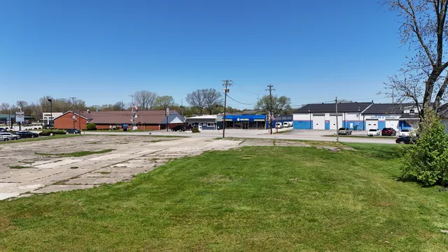 $775,000 | 645-655 East Main Street, Brownsburg, IN 46112