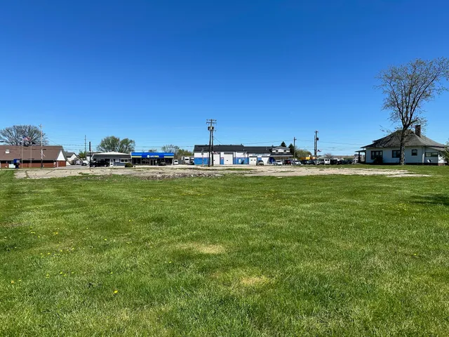 $775,000 | 645-655 East Main Street, Brownsburg, IN 46112