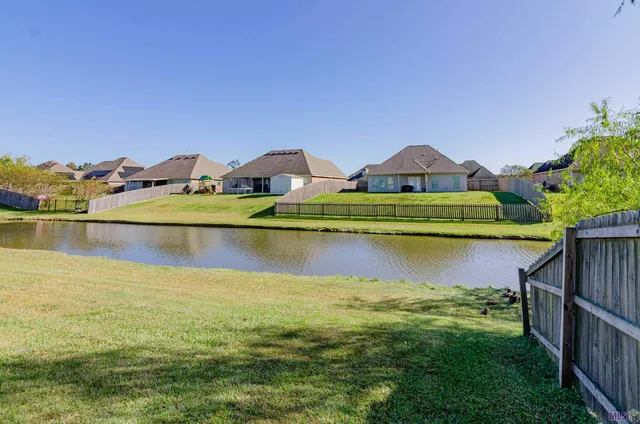 $289,999 | 16450 Timberstone Drive, Prairieville, LA 70769