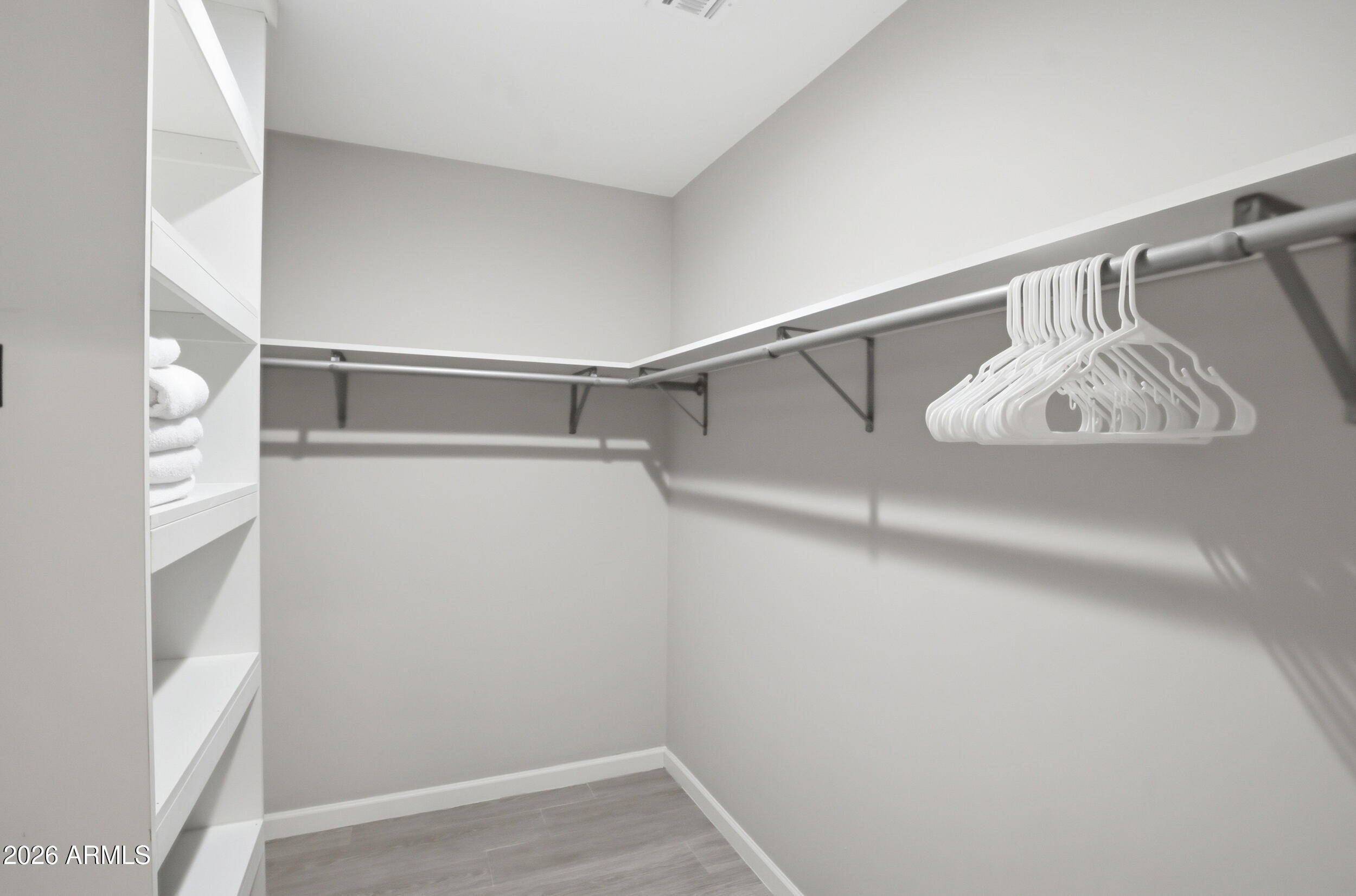 1134 East Colter Street Phoenix, AZ 85014 - Photo 11 of 27 a view of small space