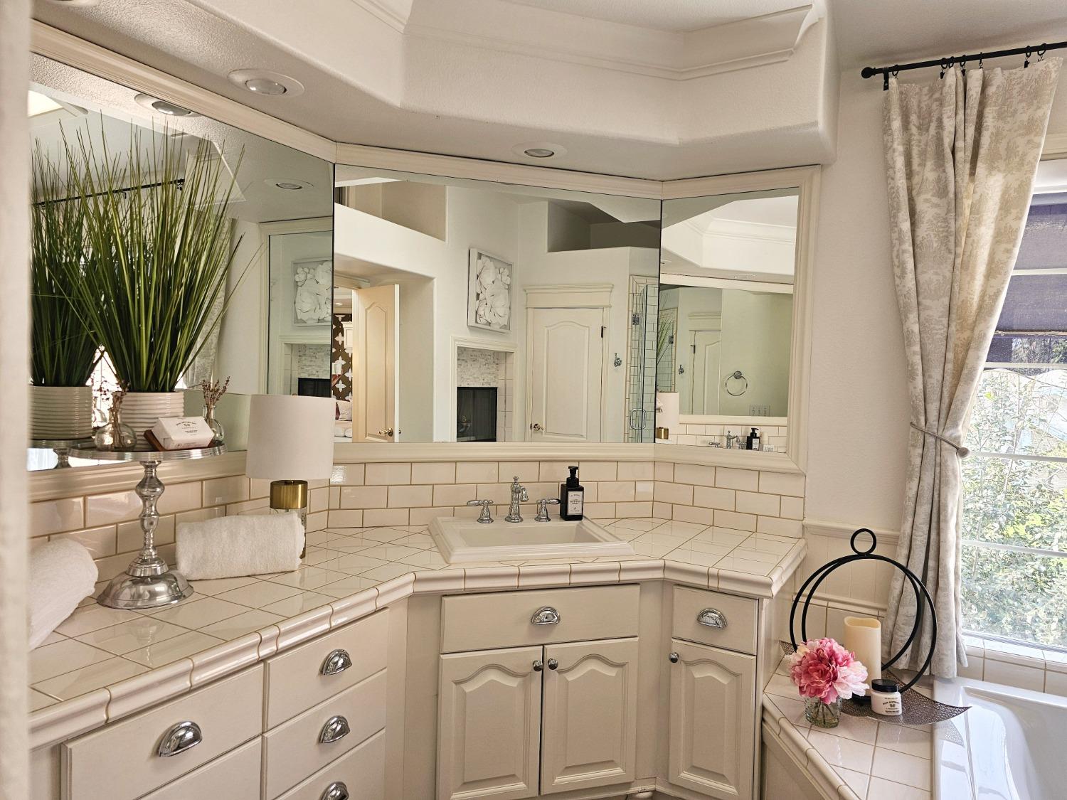 576 West Bedford Avenue Clovis, CA 93611 - Photo 48 of 79