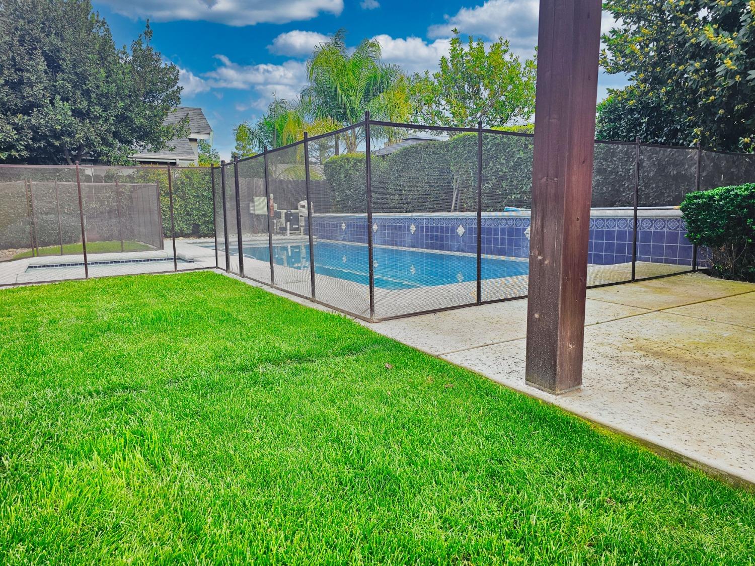 576 West Bedford Avenue Clovis, CA 93611 - Photo 63 of 79