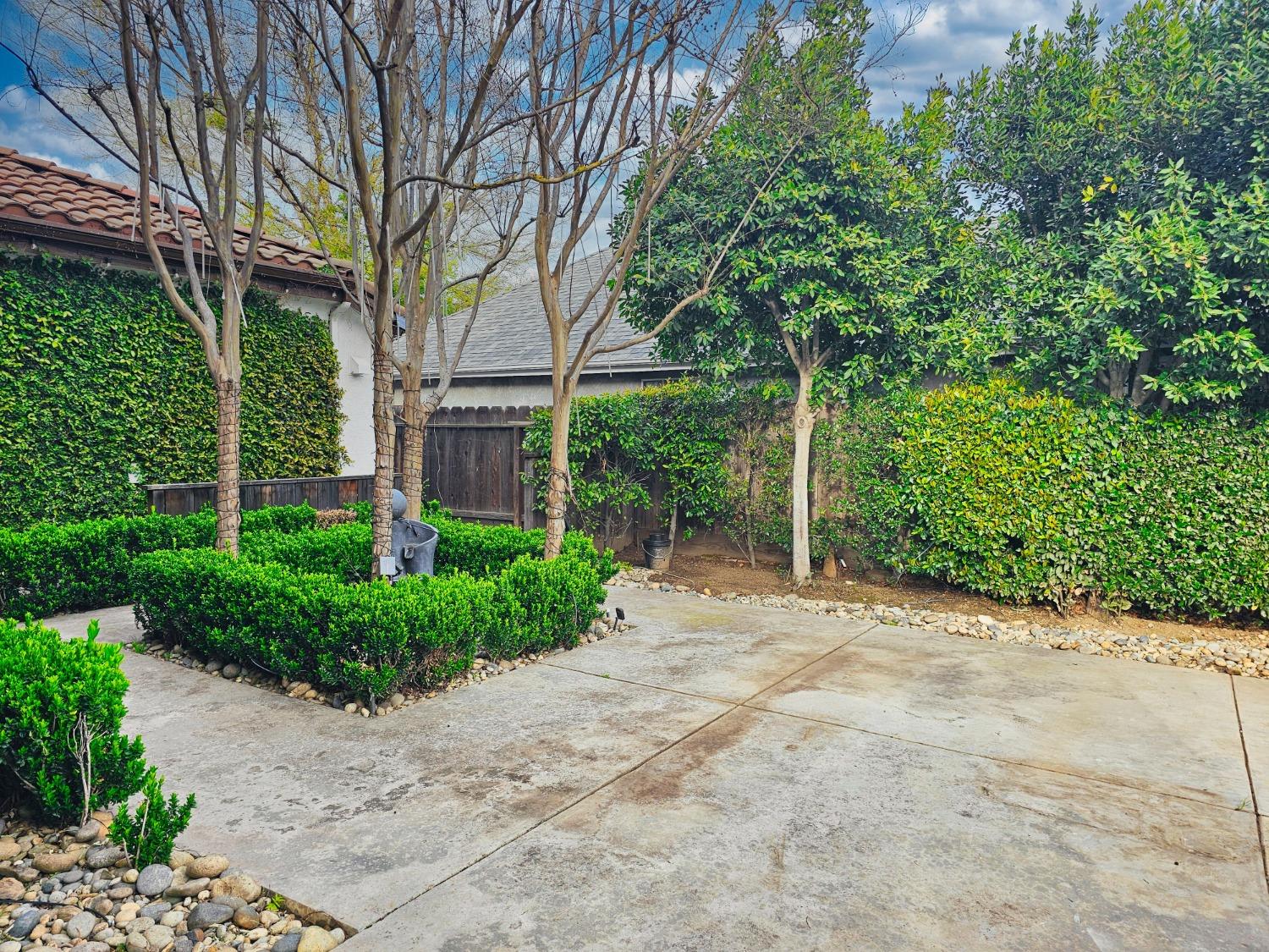 576 West Bedford Avenue Clovis, CA 93611 - Photo 66 of 79