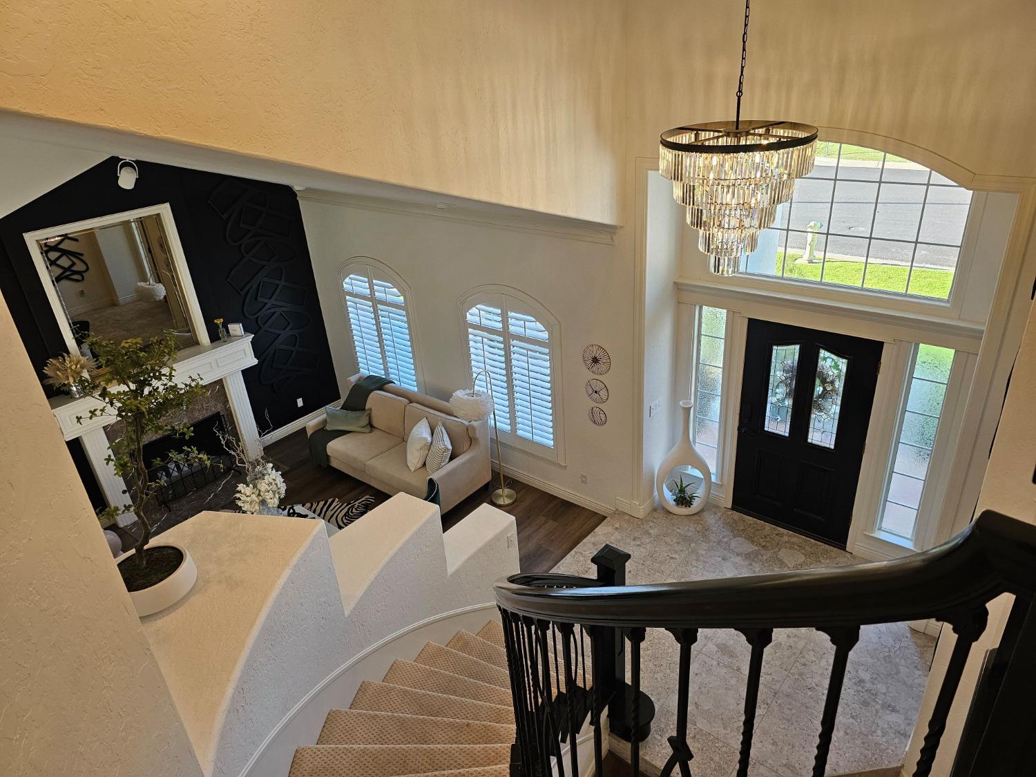 576 West Bedford Avenue Clovis, CA 93611 - Photo 7 of 79 a view of a dining room with furniture