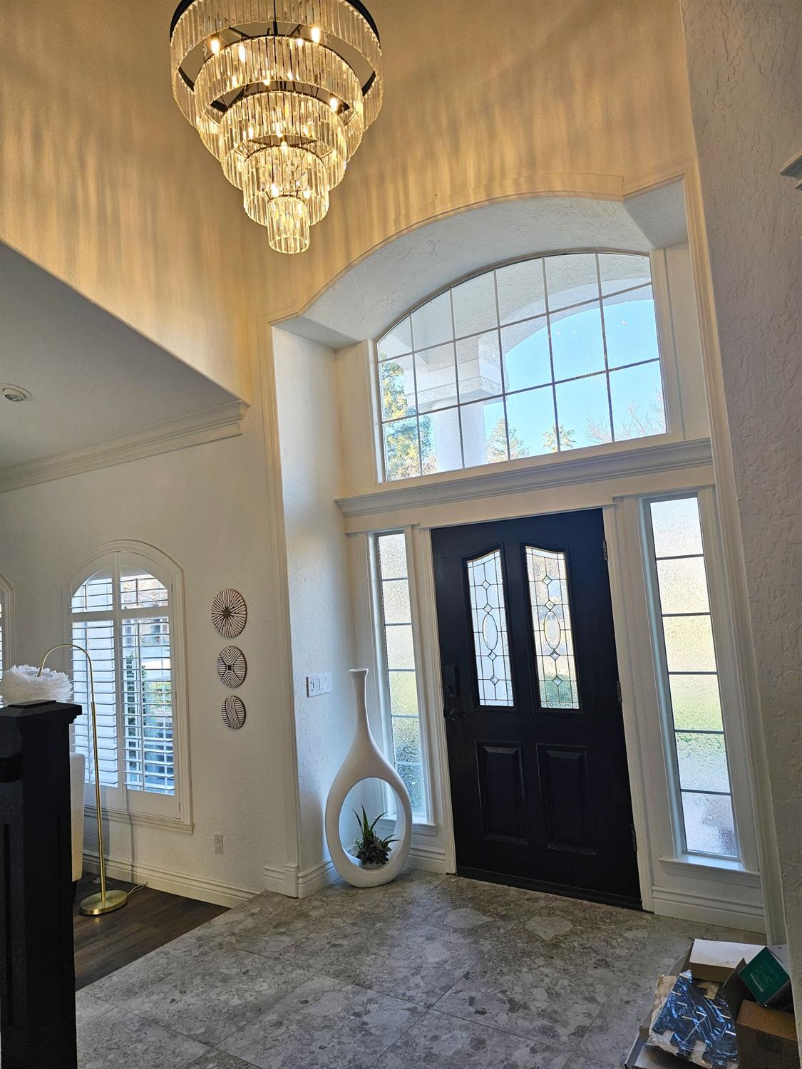 576 West Bedford Avenue Clovis, CA 93611 - Photo 9 of 79 a view of an entryway with a front door