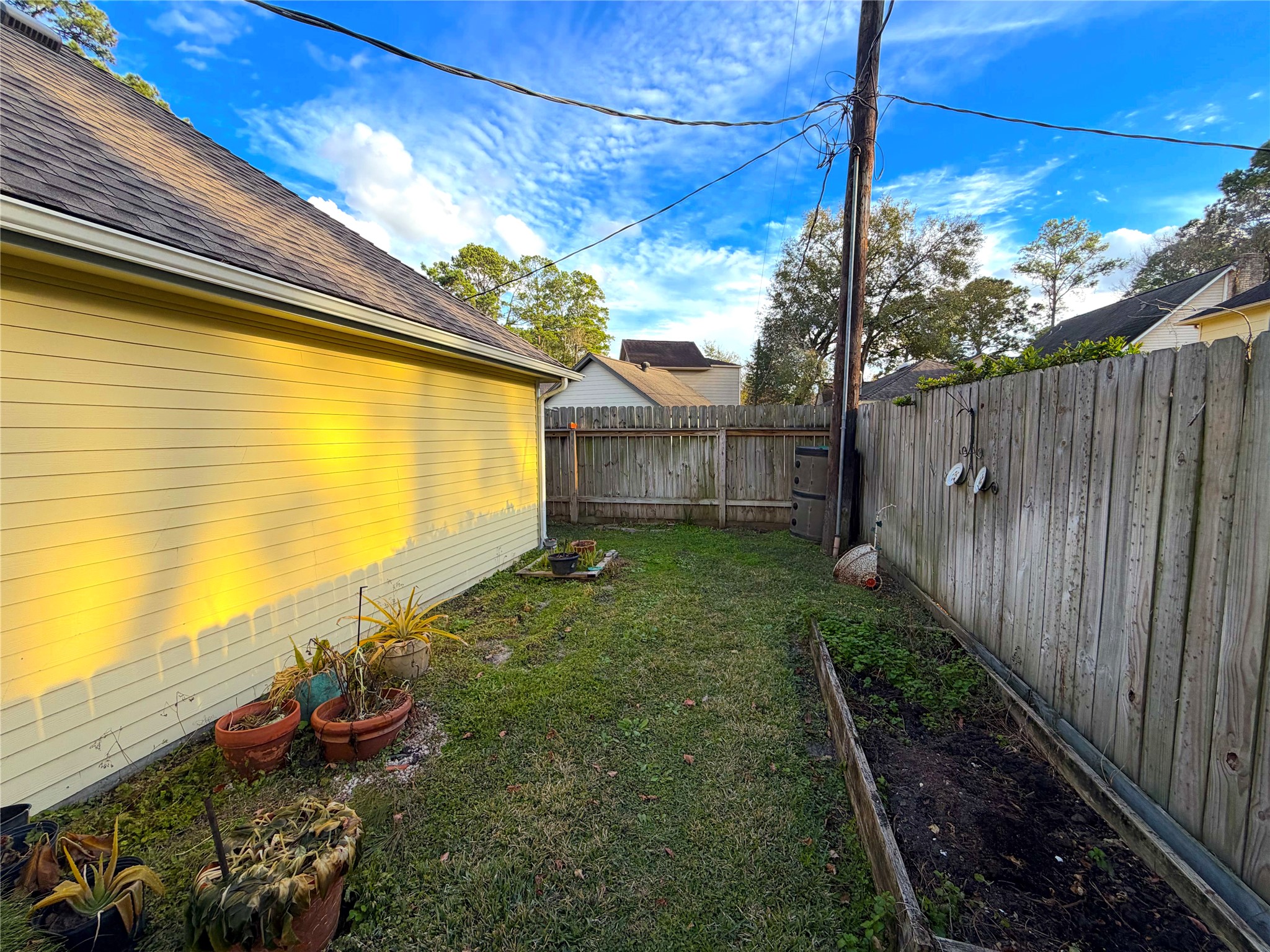 20723 Trellis Lane Houston, TX 77073 - Photo 29 of 29 a view of a backyard with wooden fence