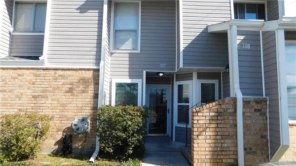 $1,500 | 107 Avant Garde Circle, Unit 107, Kenner, LA 70065