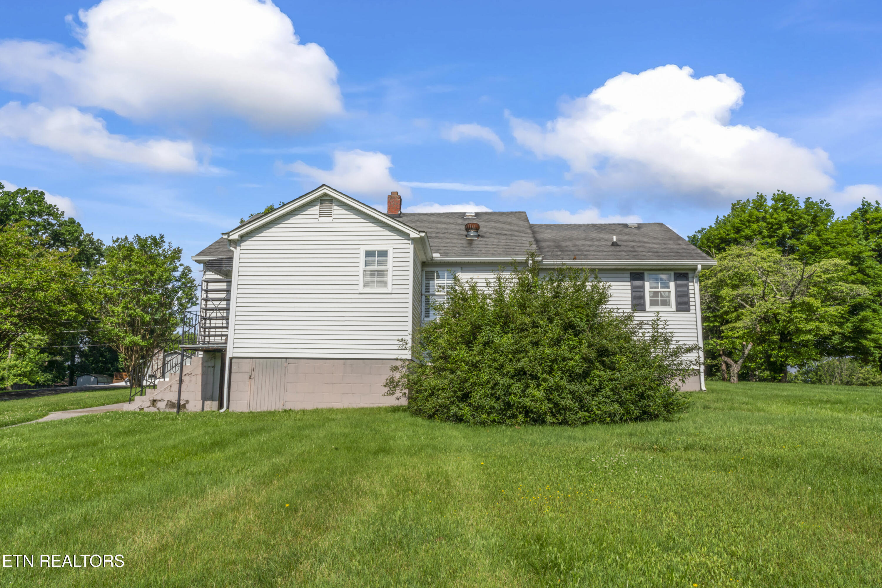 7518 Clapps Chapel Road Corryton, TN 37721 - Photo 18 of 38 photos_high_resolution_ABC08619