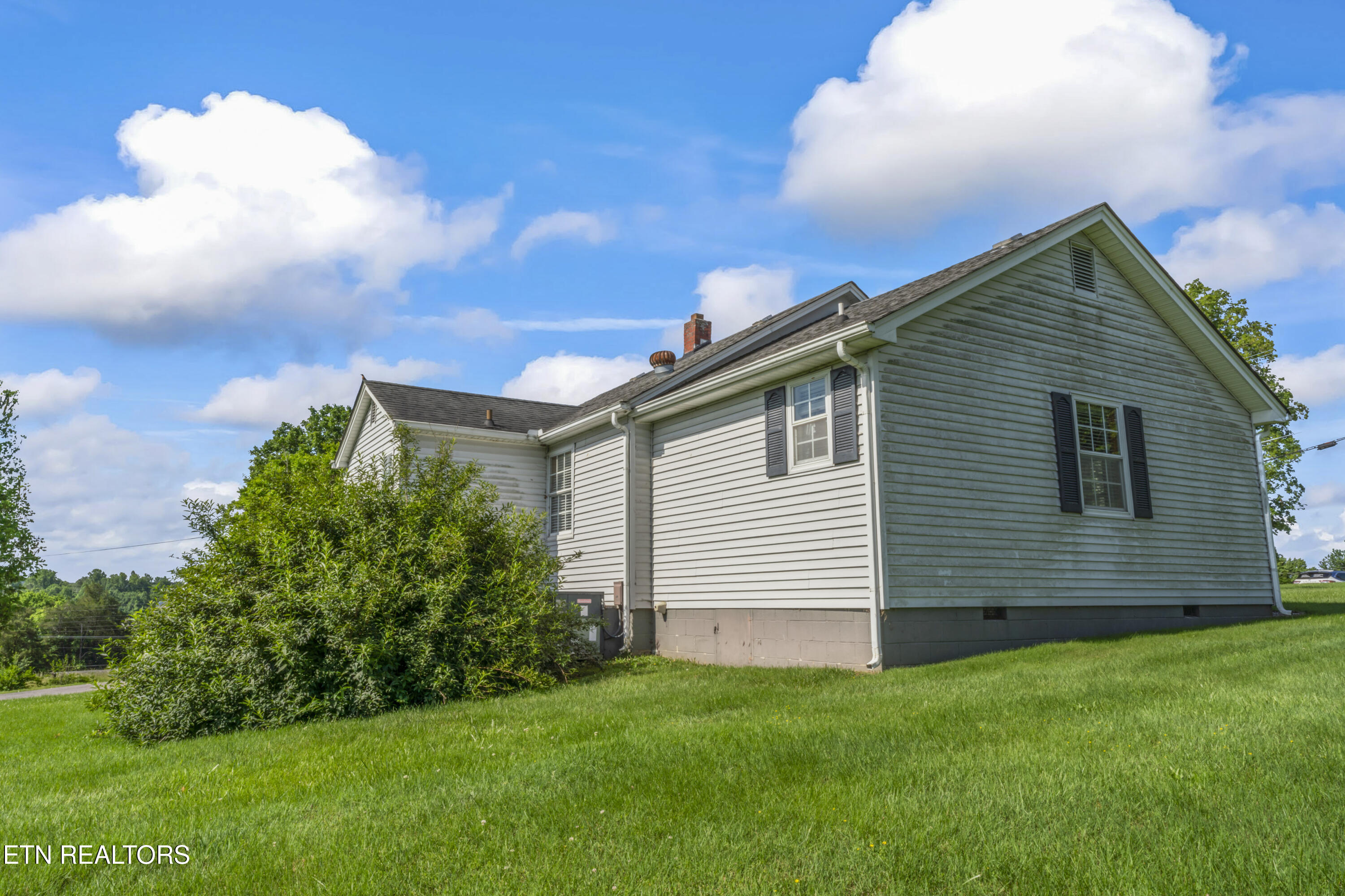 7518 Clapps Chapel Road Corryton, TN 37721 - Photo 20 of 38 photos_high_resolution_ABC08629