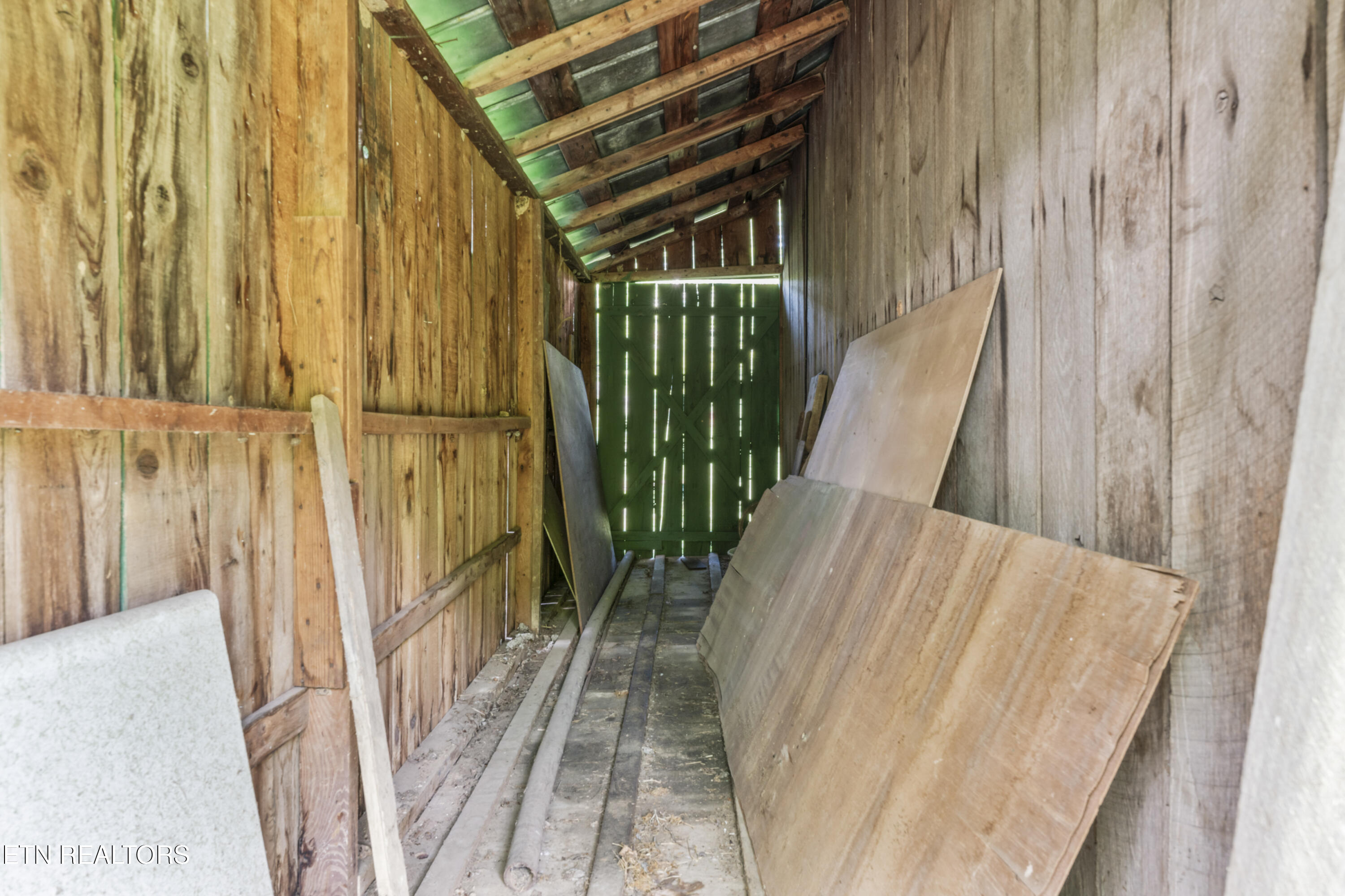 7518 Clapps Chapel Road Corryton, TN 37721 - Photo 32 of 38 photos_high_resolution_ABC08696