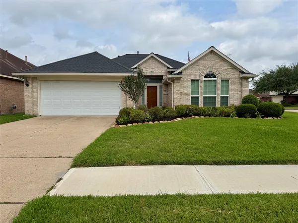 $350,000 | 1823 Gillingham Way, Pasadena, TX 77504