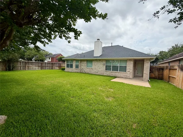 $350,000 | 1823 Gillingham Way, Pasadena, TX 77504