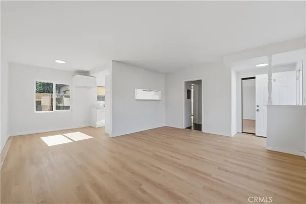 $2,700 | 8659 Chestnut Avenue, South Gate, CA 90280