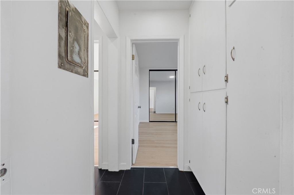 8659 Chestnut Avenue South Gate, CA 90280 - Photo 9 of 14