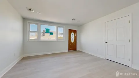 $2,300 | 1 Hermann Avenue, Carteret, NJ 07008