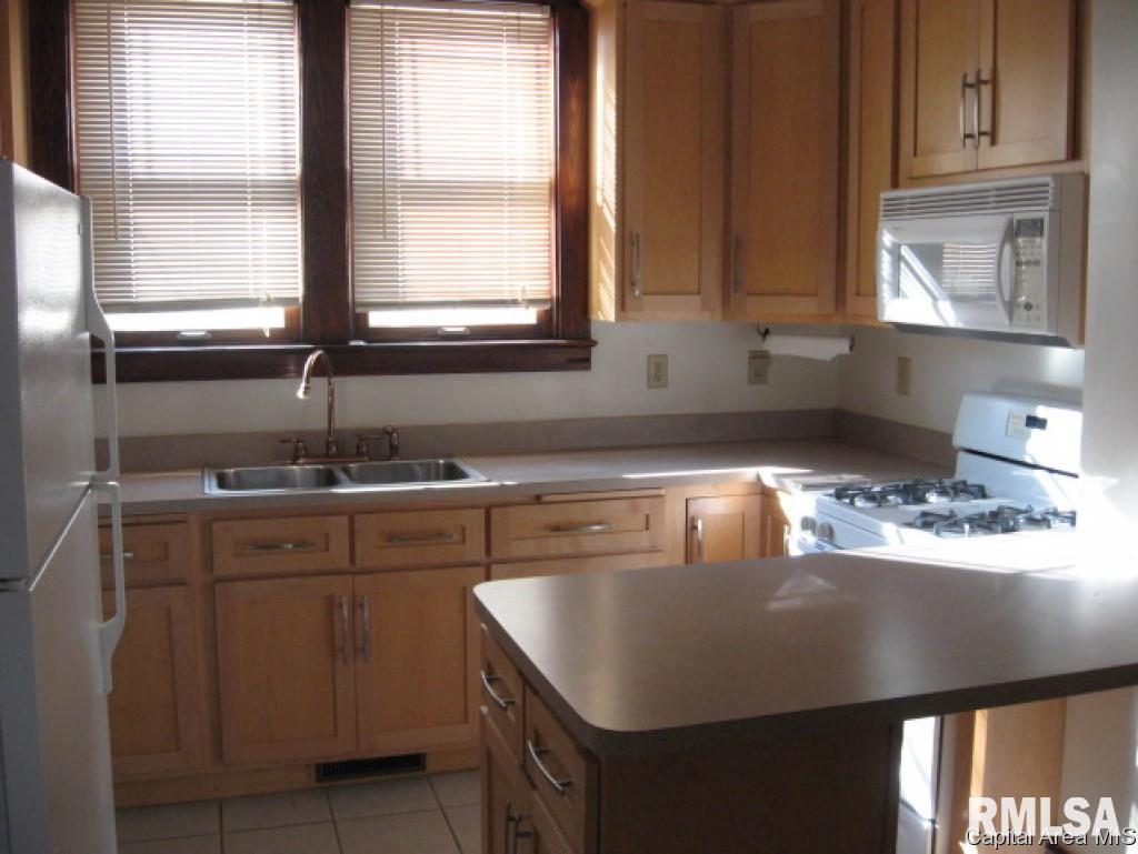 1200 South Spring Street Springfield, IL 62704 - Photo 7 of 36