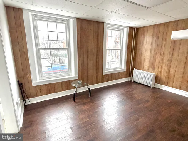 $1,200 | 136 South 5th Street, Unit 2F, Reading, PA 19602