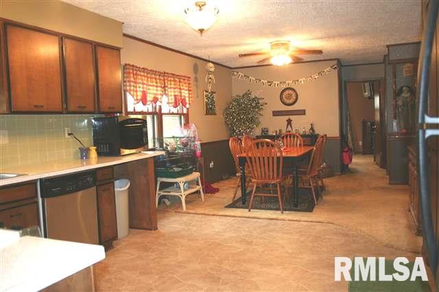 1999 Keener Road Muscatine, IA 52761 - Photo 4 of 12 Gallery Image 4
