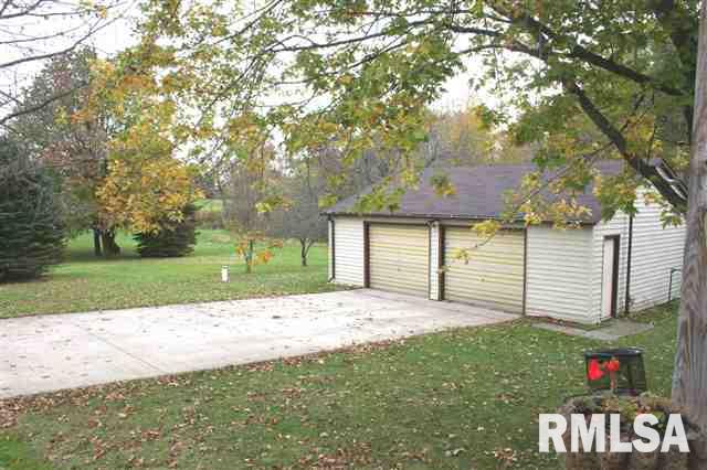 1999 Keener Road Muscatine, IA 52761 - Photo 10 of 12 Gallery Image 10