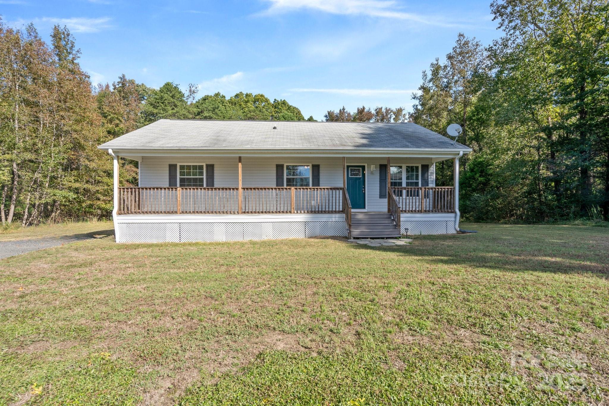 335 Adolphus Road Salisbury, NC 28146 - Photo 3 of 24