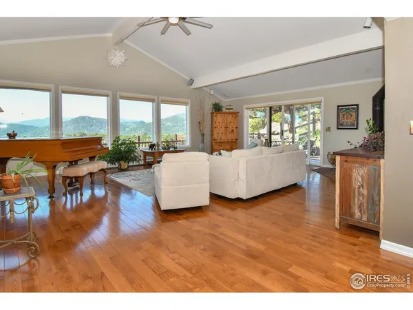 $1,490,000 | 1960 Colard Lane, Lyons, CO 80540