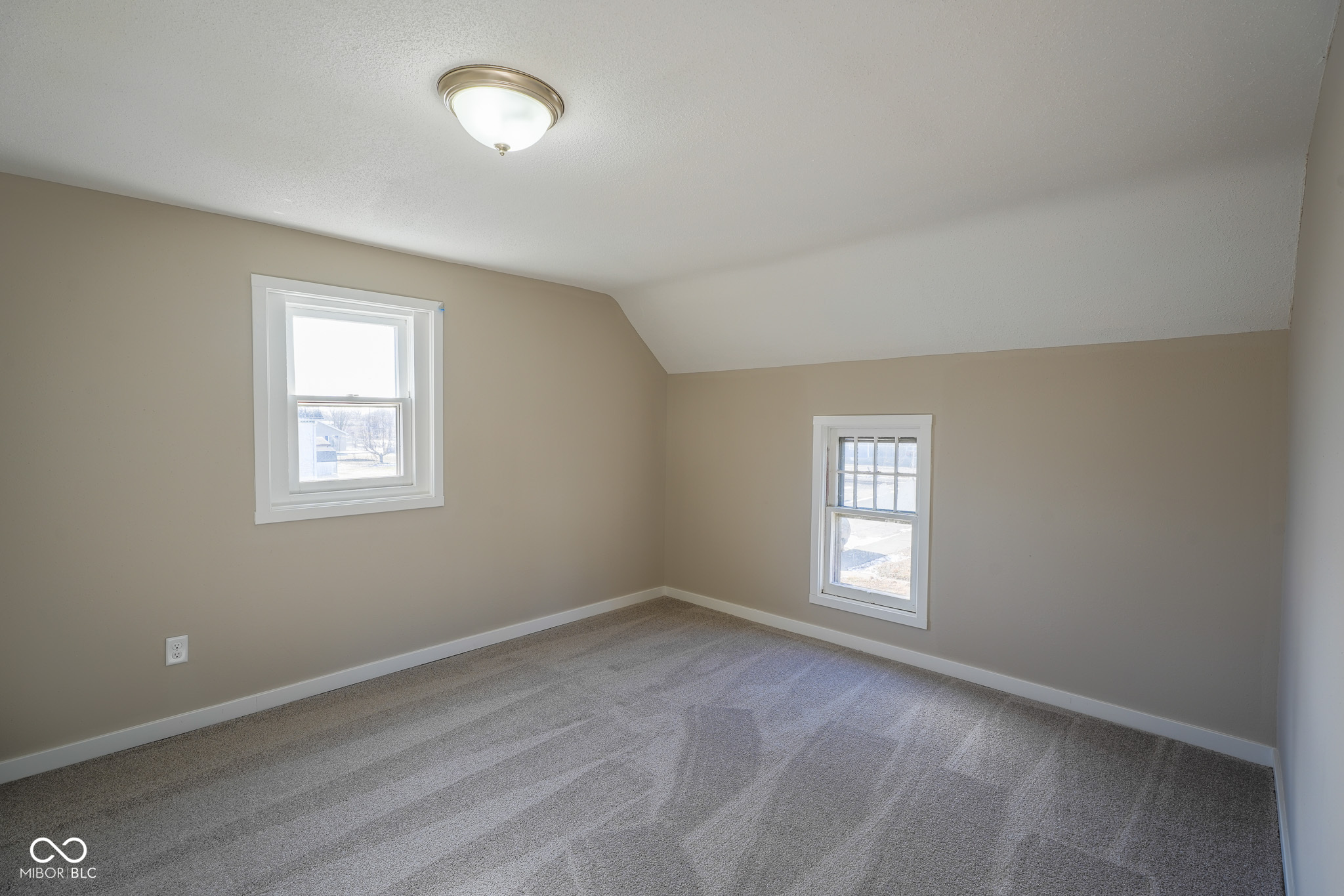 516 West 4th Street Anderson, IN 46016 - Photo 12 of 20