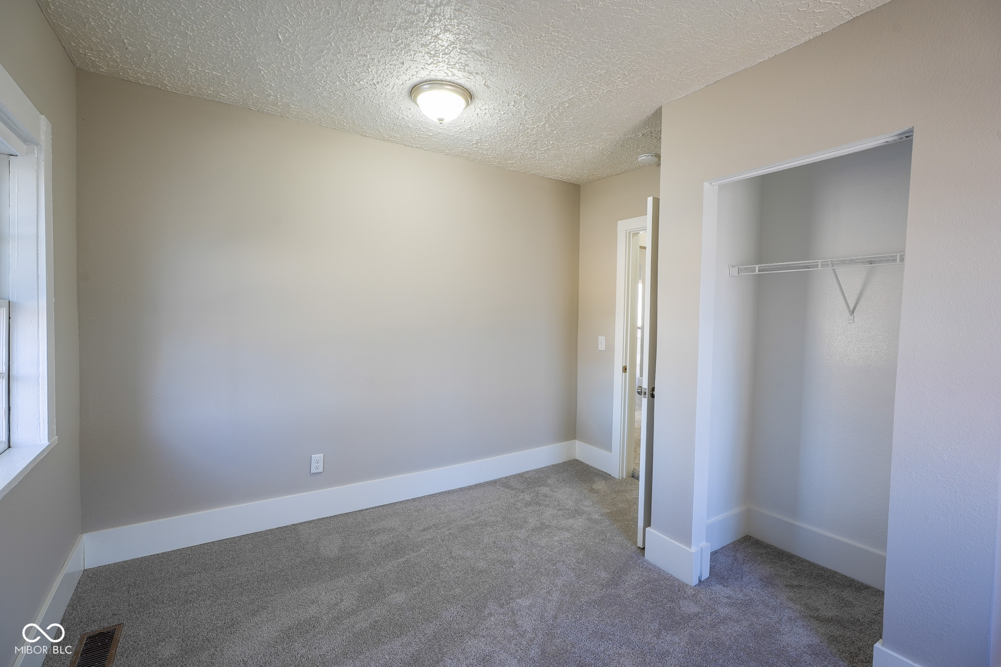 516 West 4th Street Anderson, IN 46016 - Photo 8 of 20