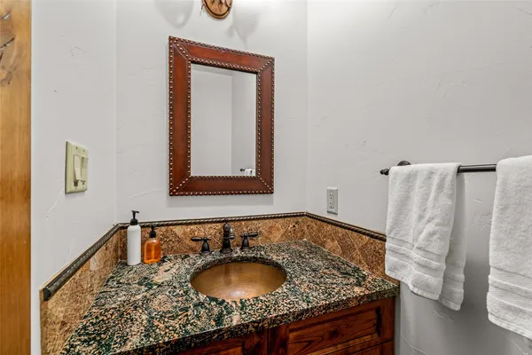 $2,550,000 | 2101 Overlook Drive, Unit 101, Steamboat Springs, CO 80487