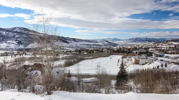 $2,550,000 | 2101 Overlook Drive, Unit 101, Steamboat Springs, CO 80487