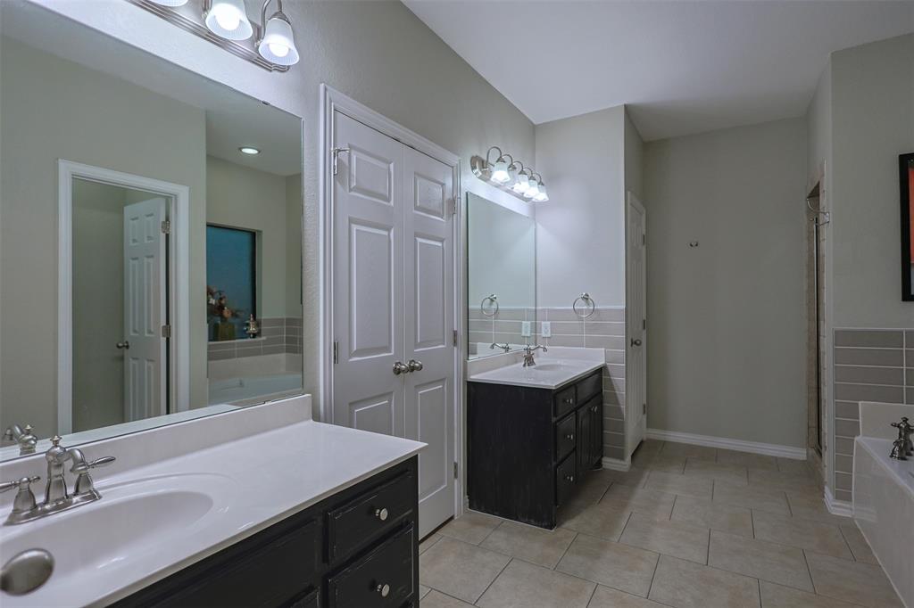 1805 Spinnaker Lane Azle, TX 76020 - Photo 19 of 39