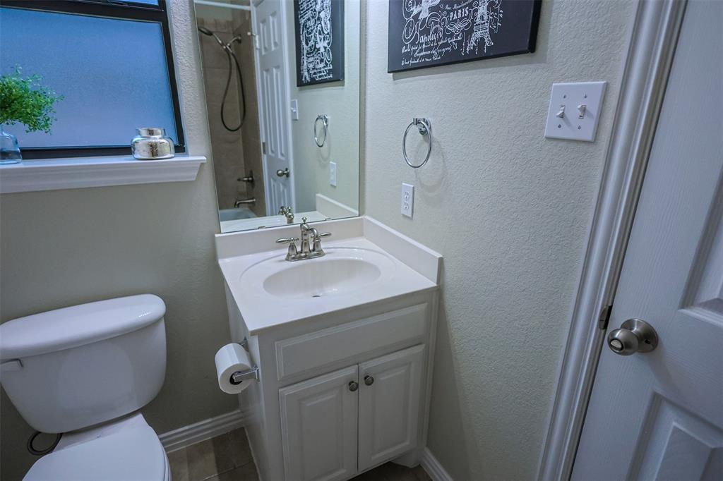 1805 Spinnaker Lane Azle, TX 76020 - Photo 29 of 39