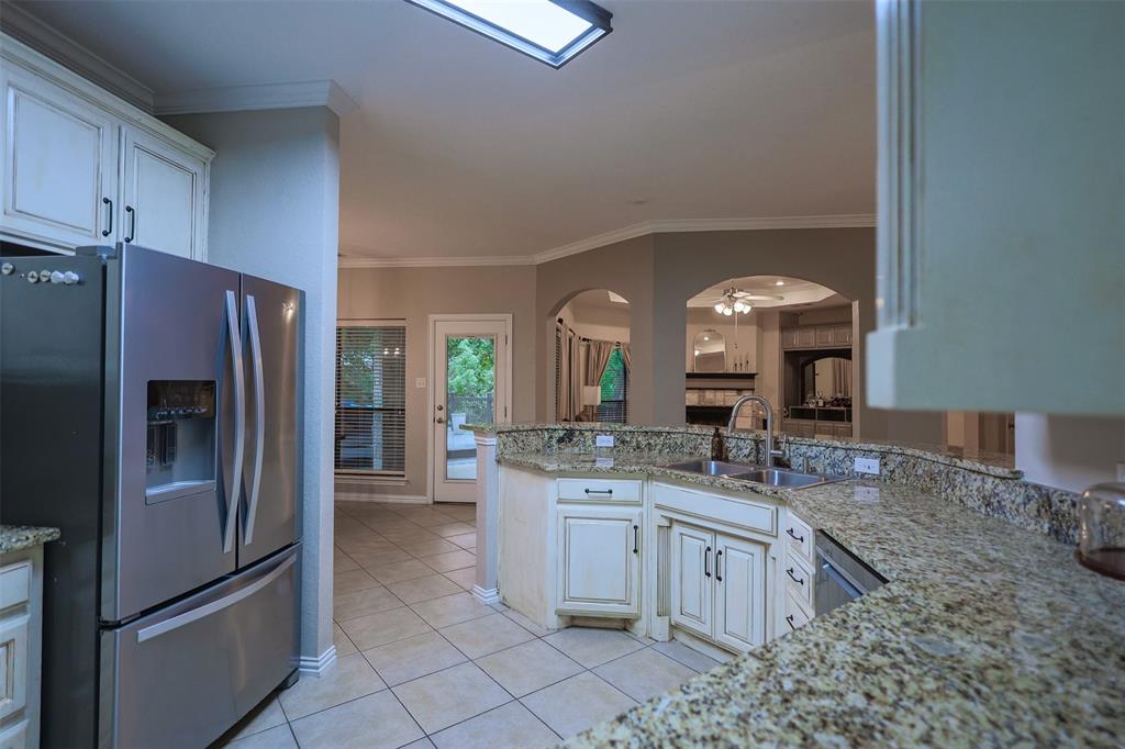 1805 Spinnaker Lane Azle, TX 76020 - Photo 9 of 39