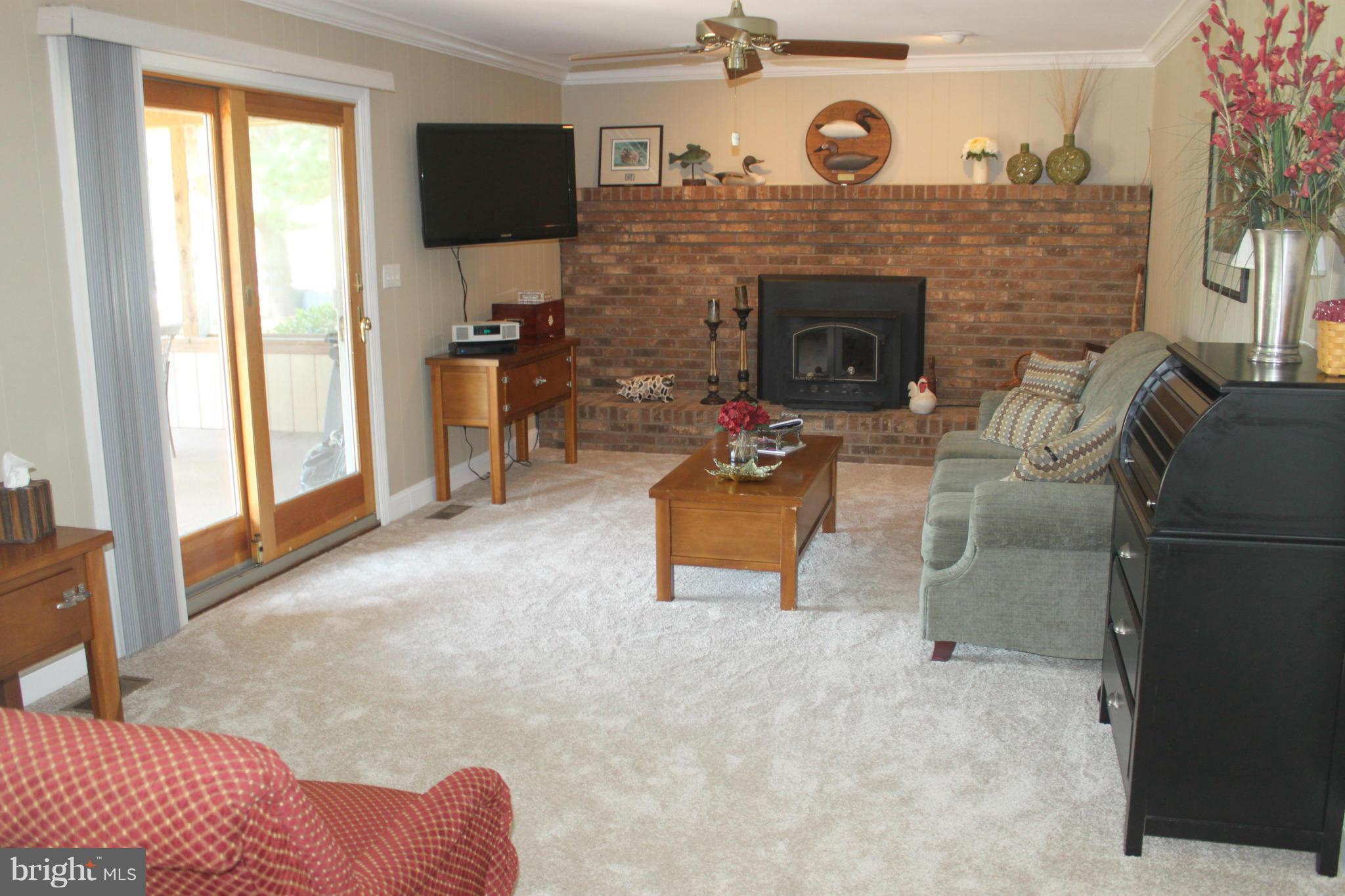 7226 Morgan Road Woodbine, MD 21797 - Photo 9 of 27 Family Room