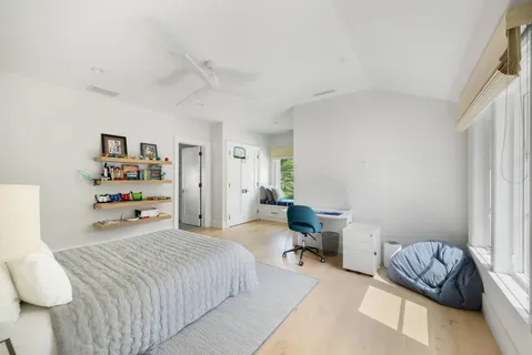 $9,495,000 | 7 Ashwood Court, Amagansett, NY 11930