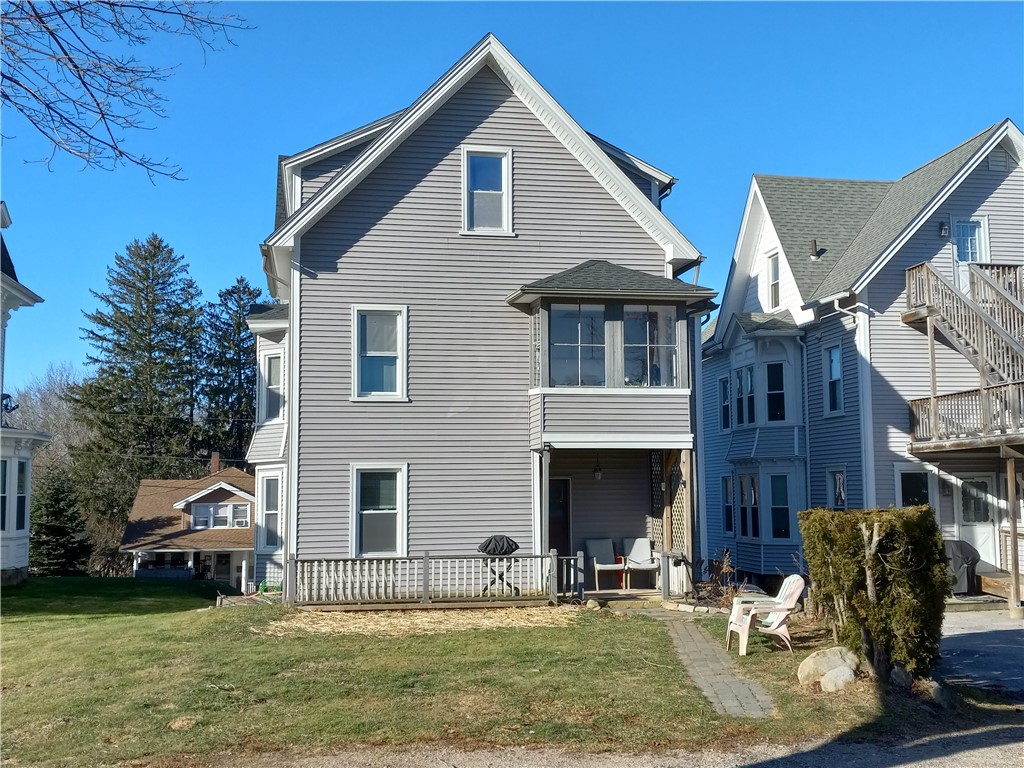 22 Spring Street Westerly, RI 02891 - Photo 4 of 12