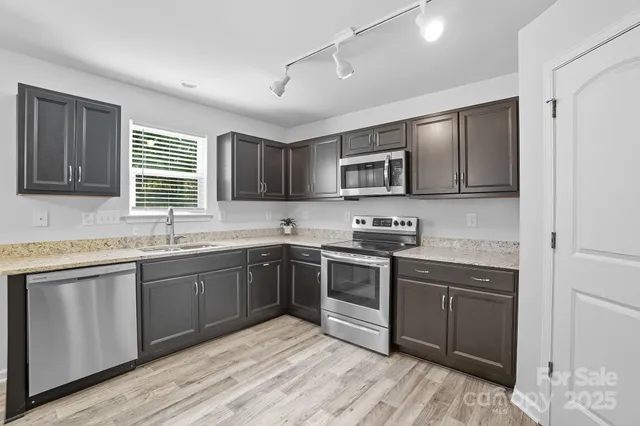 $350,000 | 319 Shoreline Drive, New London, NC 28127