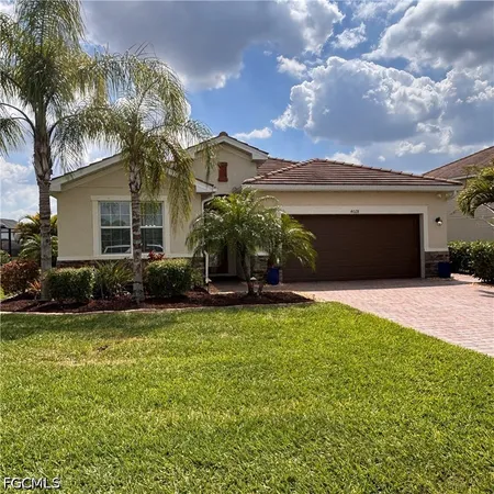 $3,200 | 4028 East Hampton Circle, Fort Myers, FL 33905