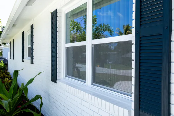 $549,000 | 3360 Sapphire Road, Lake Worth, FL 33462