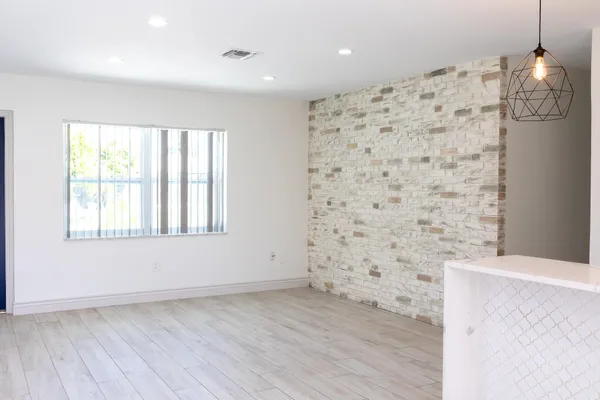 $549,000 | 3360 Sapphire Road, Lake Worth, FL 33462